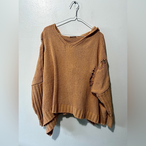 POL Oversized Chunky Knit Hooded Sweater - Small - Picture 5 of 10